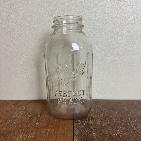 Ball Clear Glass 1923-1933 Ribbed‎ half Gallon Perfect Mason Jar - Picture 1 of 8